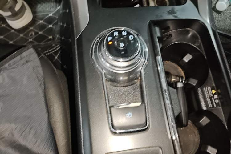 Used Ford Mondeo 2017 EcoBoost 200 Luxury Model Gear Lever