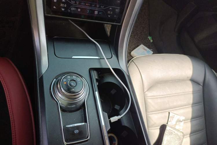 Used Ford Mondeo 2017 EcoBoost 180 Stylish Model Gear Lever