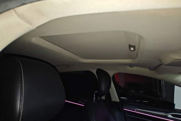 Used Ford Mondeo 2017 Facelifted EcoBoost 180 Fashion Edition Headliner