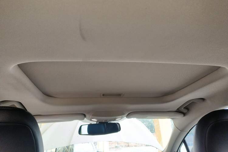 Used Ford Mondeo 2017 EcoBoost 180 Stylish Model Headliner