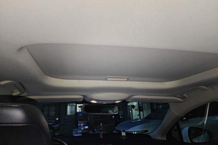 Used Ford Mondeo 2017 EcoBoost 180 Stylish Model Headliner