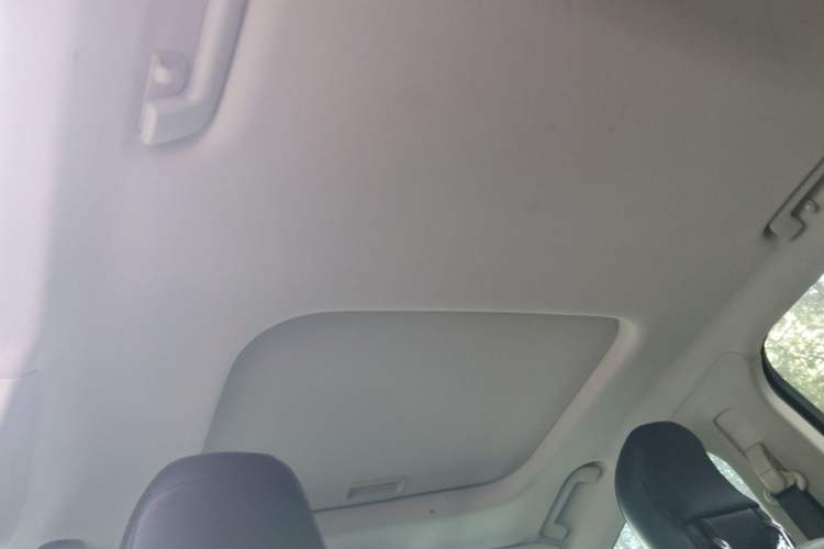 Used Ford Mondeo 2017 EcoBoost 245 Luxury Sport Model Headliner