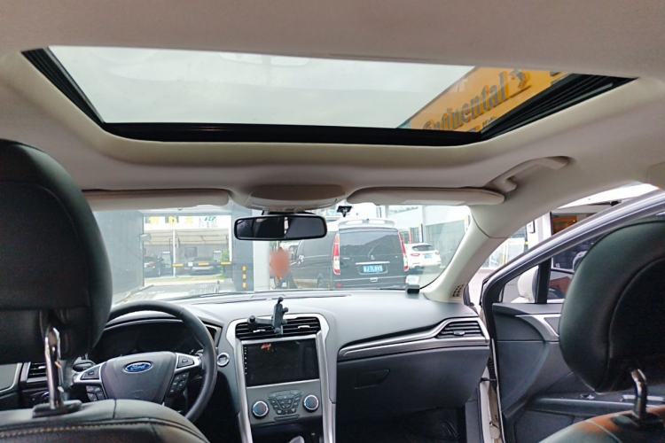 Used Ford Mondeo 2017 EcoBoost 180 Stylish Model Headliner
