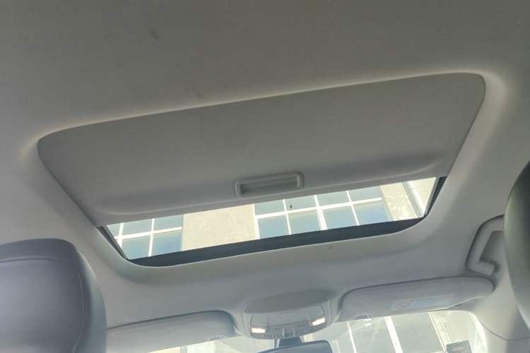 Used Ford Mondeo 2017 EcoBoost 180 Stylish Model Headliner