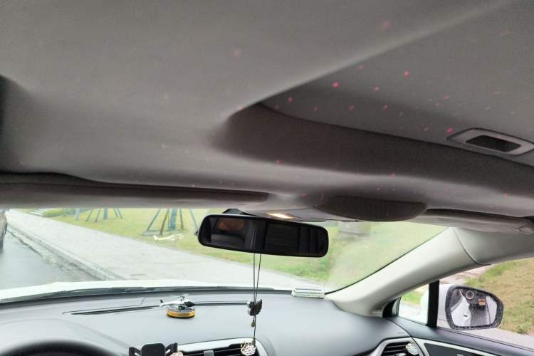 Used Ford Mondeo 2017 EcoBoost 180 Stylish Model Headliner
