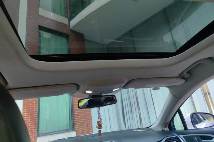 Used Ford Mondeo 2017 EcoBoost 180 Stylish Model Headliner