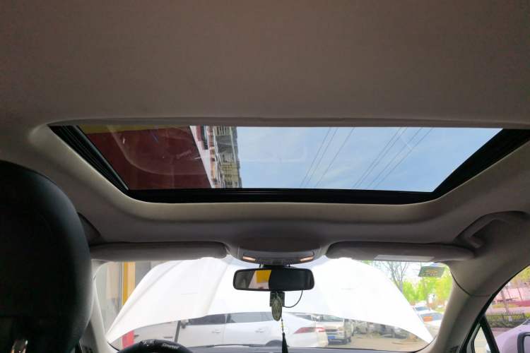 Used Ford Mondeo 2017 EcoBoost 180 Stylish Model Headliner