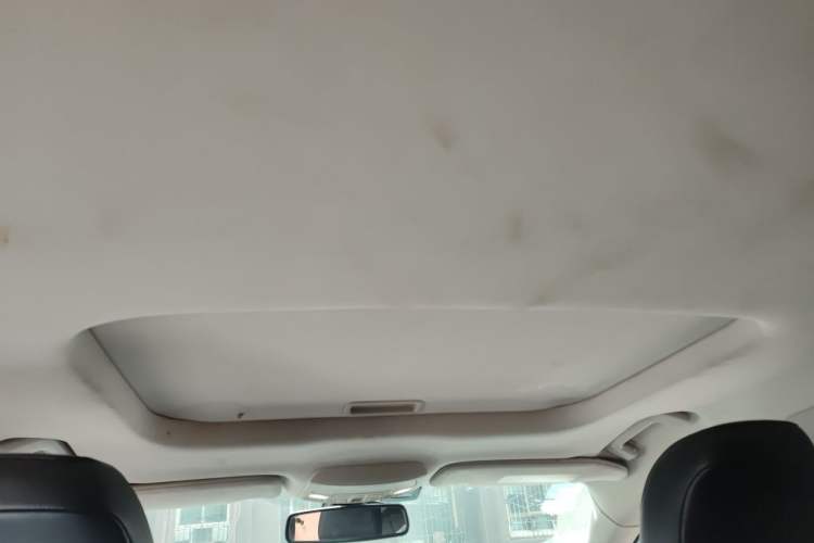Used Ford Mondeo 2017 EcoBoost 180 Luxury Model Headliner