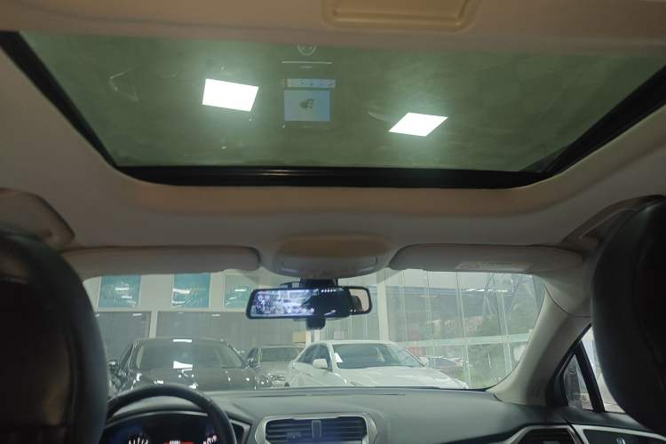 Used Ford Mondeo 2017 EcoBoost 200 Stylish Model Headliner