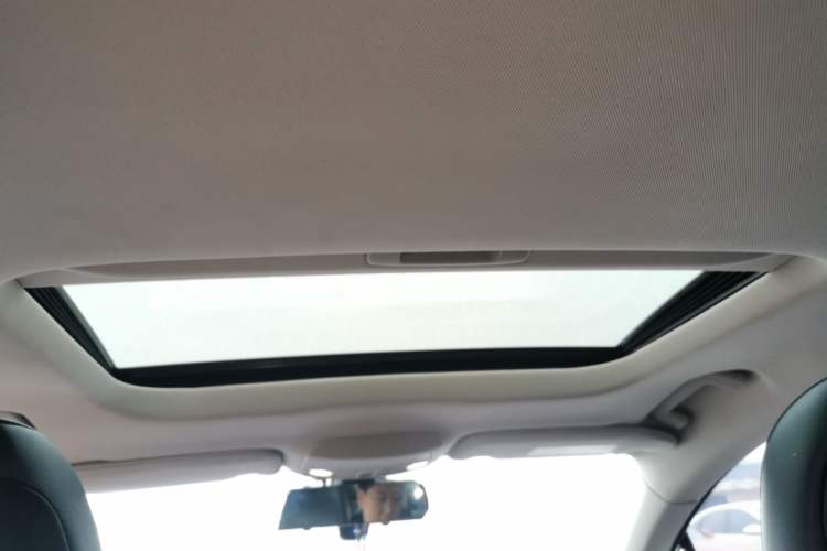 Used Ford Mondeo 2017 EcoBoost 200 Stylish Model Headliner