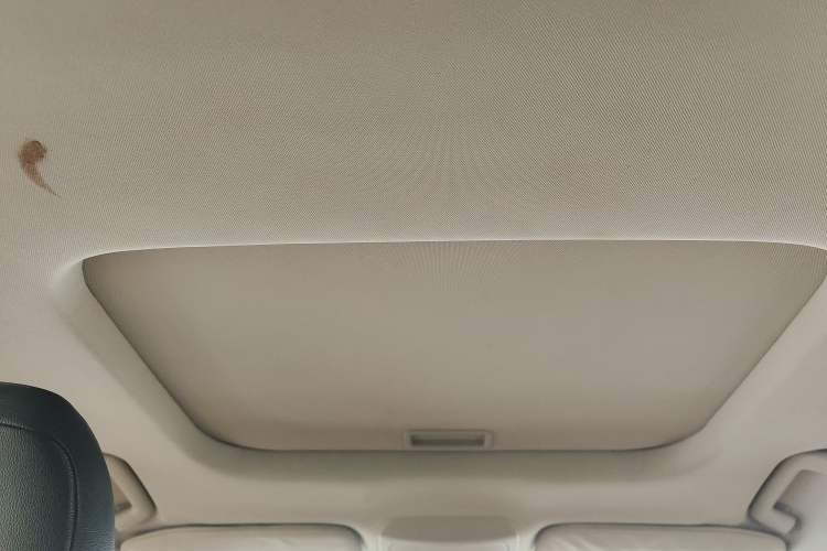 Used Ford Mondeo 2017 EcoBoost 180 Stylish Model Headliner