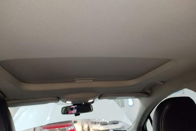 Used Ford Mondeo 2017 EcoBoost 200 Stylish Model Headliner