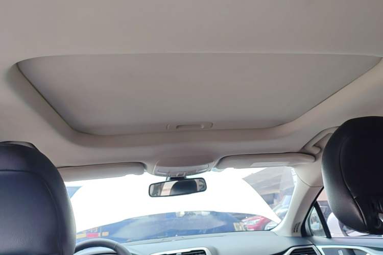 Used Ford Mondeo 2017 EcoBoost 180 Stylish Model Headliner