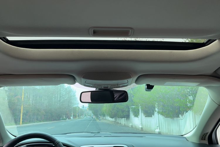 Used Ford Mondeo 2017 EcoBoost 180 Luxury Model Headliner