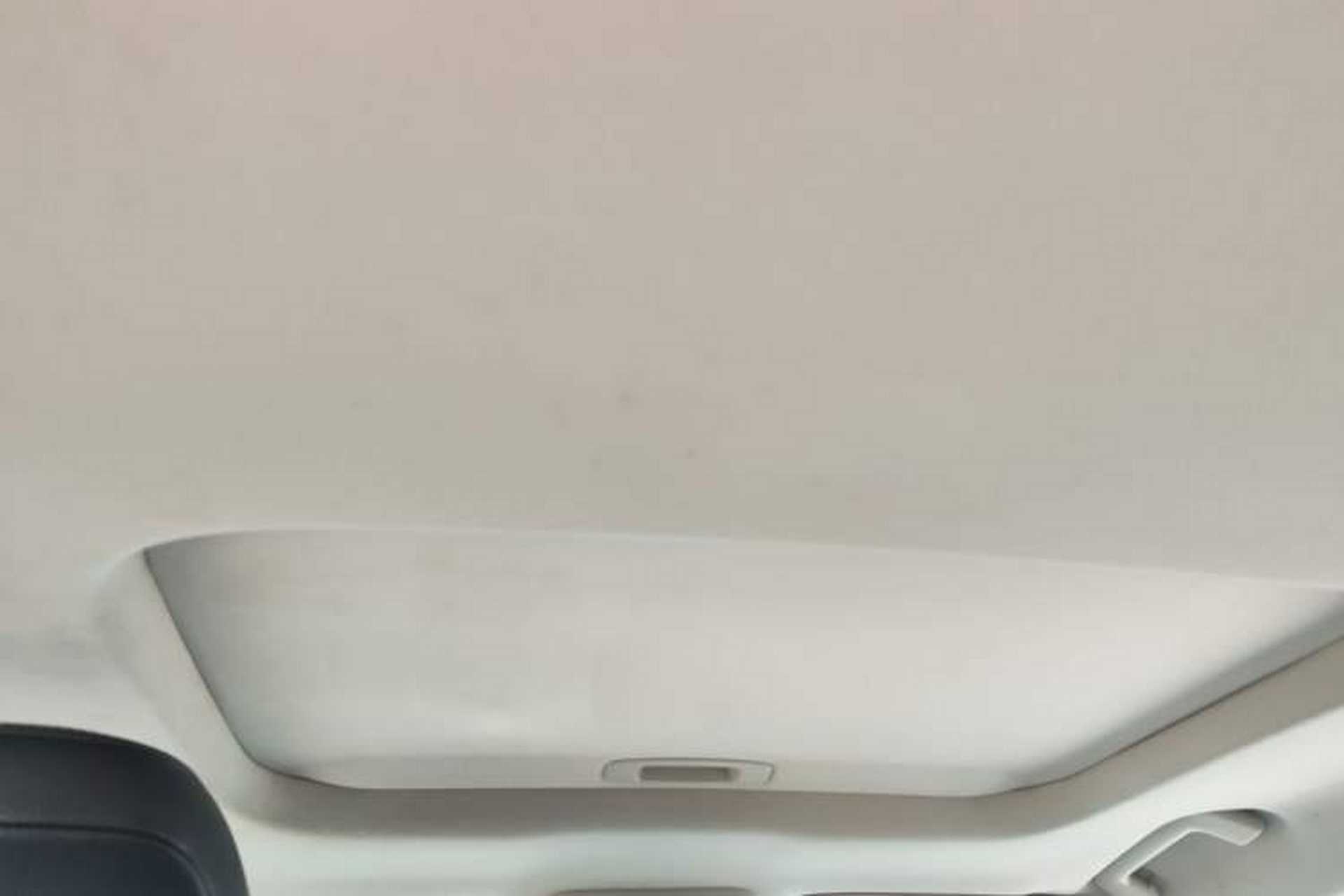 Used Ford Mondeo 2017 EcoBoost 200 Stylish Model Headliner
