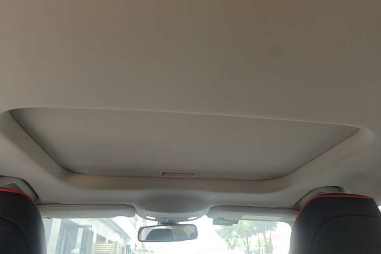 Used Ford Mondeo 2017 EcoBoost 180 Luxury Model Headliner