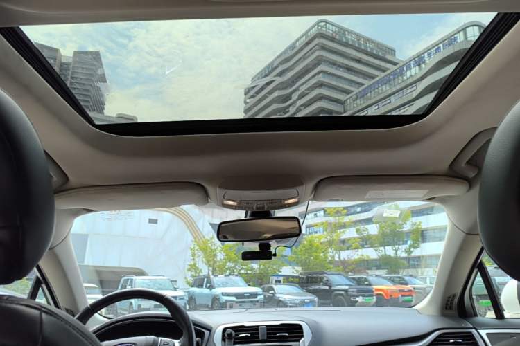 Used Ford Mondeo 2017 EcoBoost 180 Stylish Model Headliner