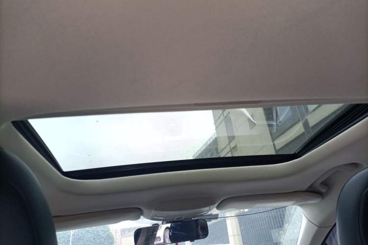 Used Ford Mondeo 2017 EcoBoost 200 Stylish Model Headliner