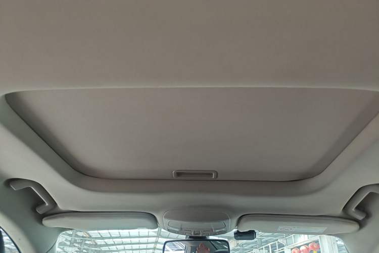 Used Ford Mondeo 2017 EcoBoost 180 Stylish Model Headliner