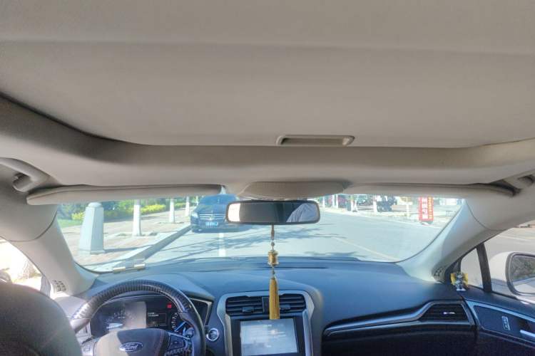 Used Ford Mondeo 2017 EcoBoost 180 Stylish Model Headliner