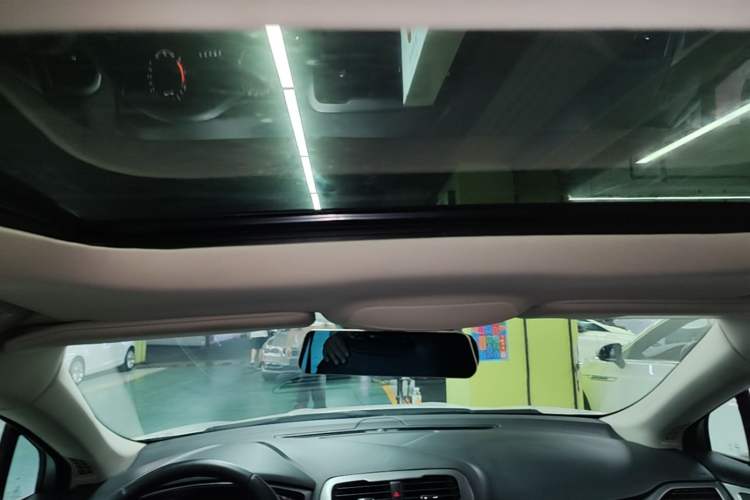 Used Ford Mondeo 2017 EcoBoost 180 Stylish Model Headliner