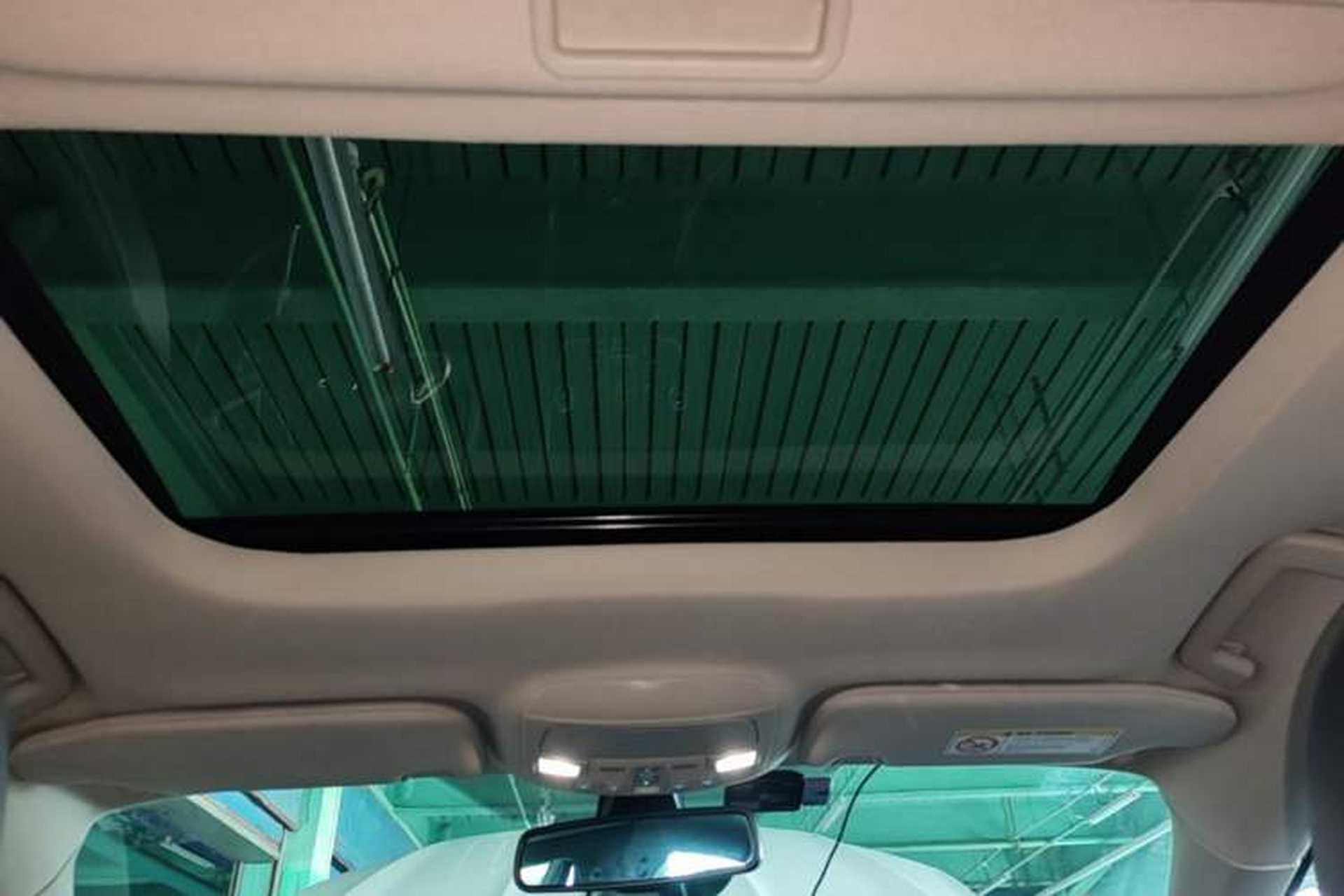 Used Ford Mondeo 2017 EcoBoost 200 Luxury Model Headliner