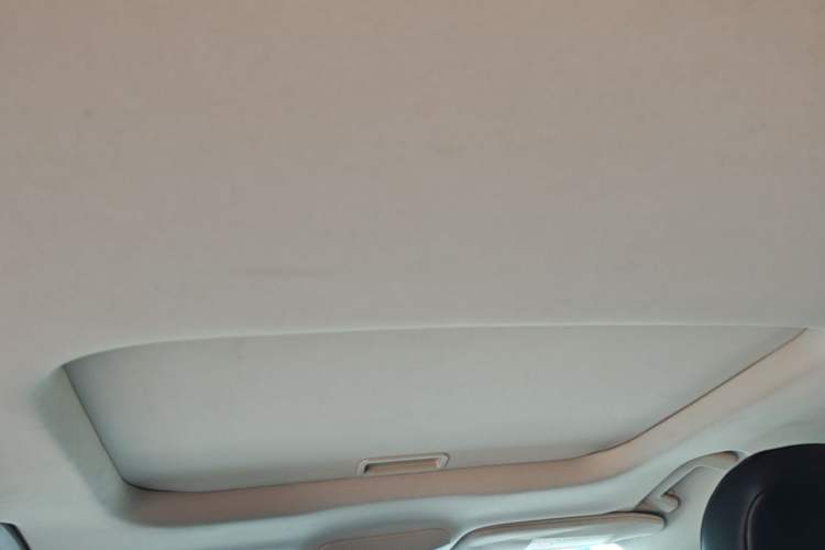 Used Ford Mondeo 2017 EcoBoost 180 Luxury Model Headliner