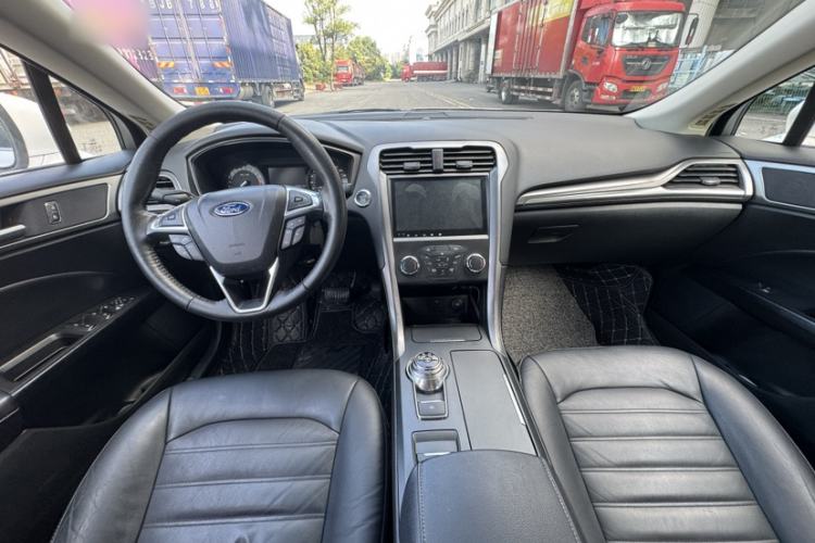Used Ford Mondeo 2017 EcoBoost 180 Stylish Model Interior 1