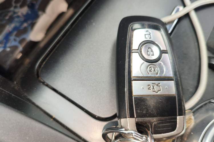 Used Ford Mondeo 2017 EcoBoost 200 Luxury Model Interior 1