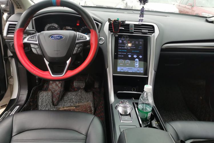 Used Ford Mondeo 2017 EcoBoost 200 Stylish Model Interior 2