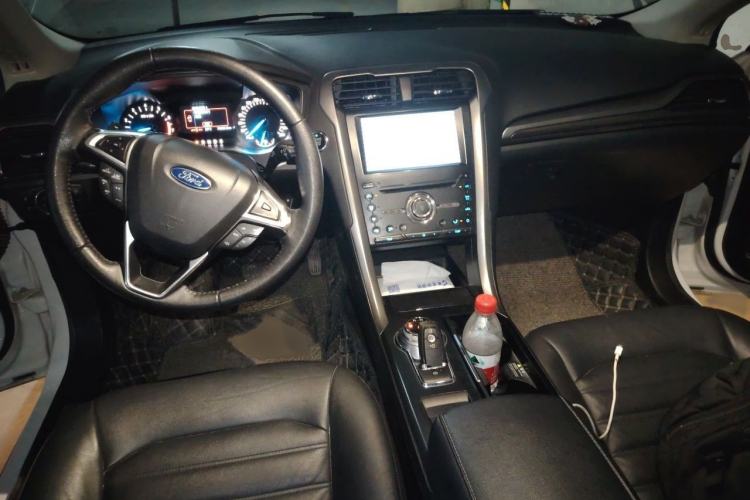 Used Ford Mondeo 2017 Restyled EcoBoost 200 Fashion Edition Interior 2