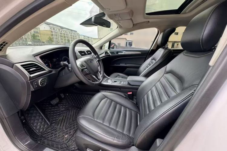 Used Ford Mondeo 2017 EcoBoost 180 Stylish Model Interior 2