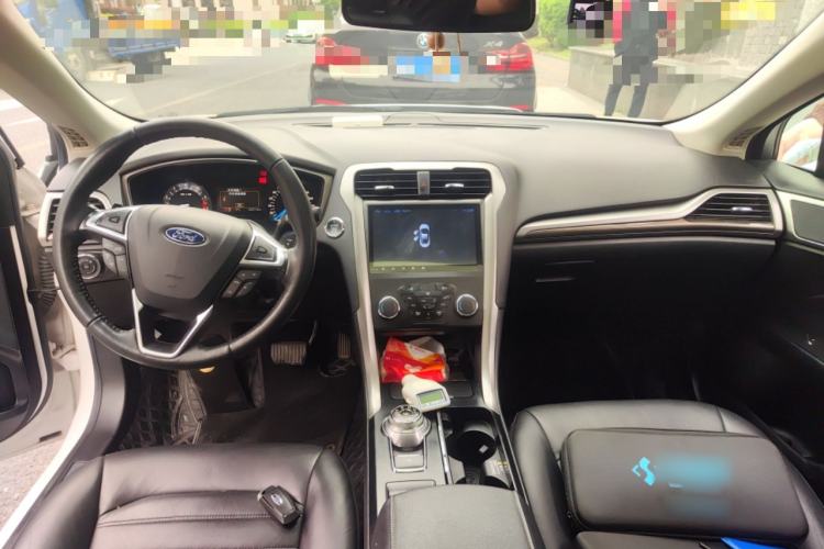 Used Ford Mondeo 2017 EcoBoost 200 Stylish Model Interior 2