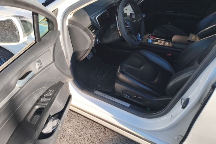 Used Ford Mondeo 2017 EcoBoost 245 Luxury Sport Model Interior 3