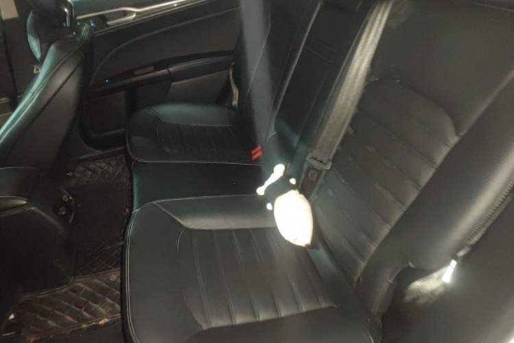 Used Ford Mondeo 2017 EcoBoost 180 Stylish Model Interior 4