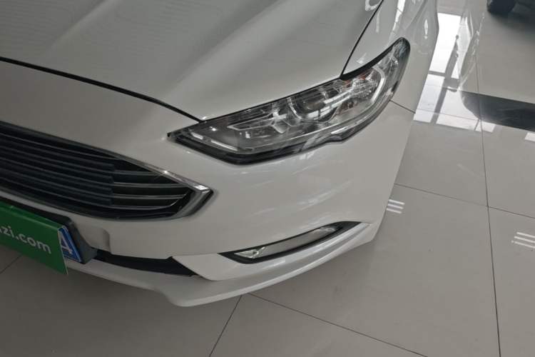 Used Ford Mondeo 2017 EcoBoost 180 Stylish Model Left Front Headlight