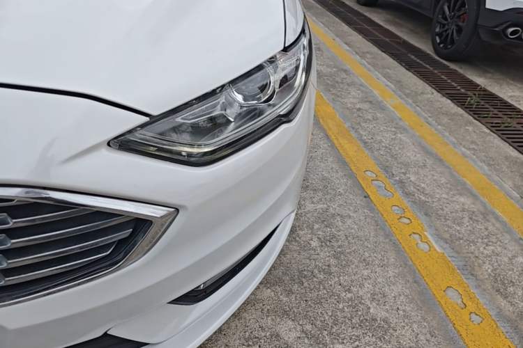 Used Ford Mondeo 2017 EcoBoost 180 Stylish Model Left Front Headlight