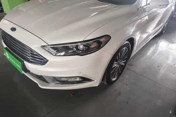 Used Ford Mondeo 2017 Restyled EcoBoost 180 Luxury Version Left Front Headlight