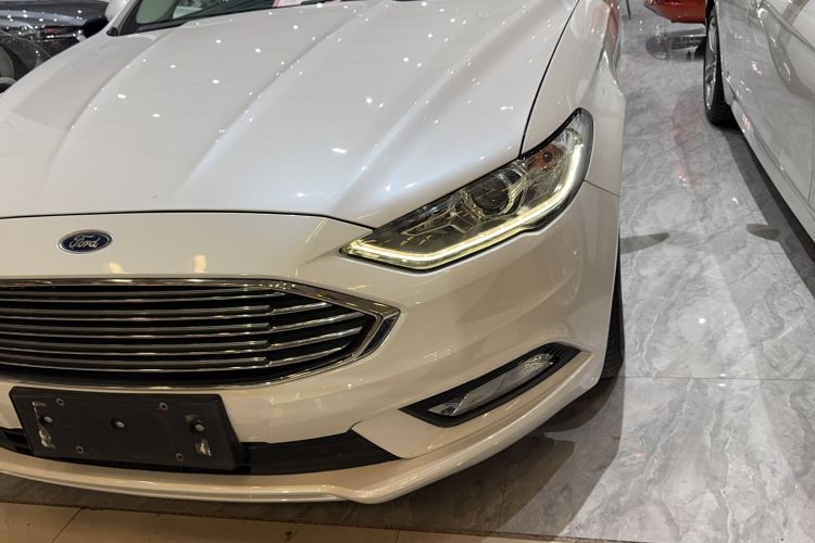 Used Ford Mondeo 2017 EcoBoost 180 Stylish Model Left Front Headlight