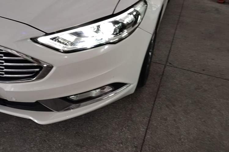 Used Ford Mondeo 2017 EcoBoost 180 Luxury Model Left Front Headlight