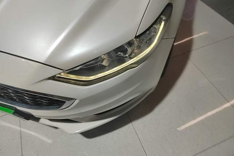 Used Ford Mondeo 2017 EcoBoost 180 Stylish Model Left Front Headlight