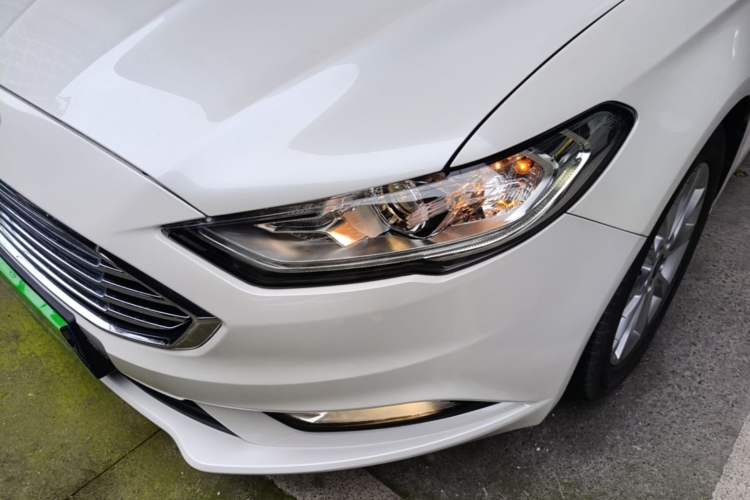 Used Ford Mondeo 2017 EcoBoost 180 Stylish Model Left Front Headlight