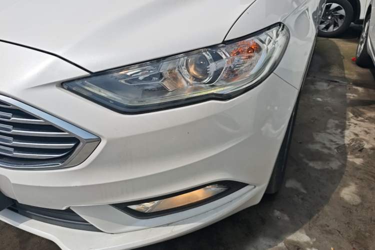 Used Ford Mondeo 2017 Facelifted EcoBoost 180 Fashion Edition Left Front Headlight