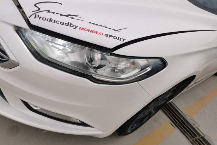 Used Ford Mondeo 2017 EcoBoost 200 Stylish Model Left Front Headlight