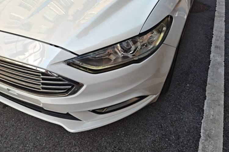 Used Ford Mondeo 2017 EcoBoost 180 Stylish Model Left Front Headlight