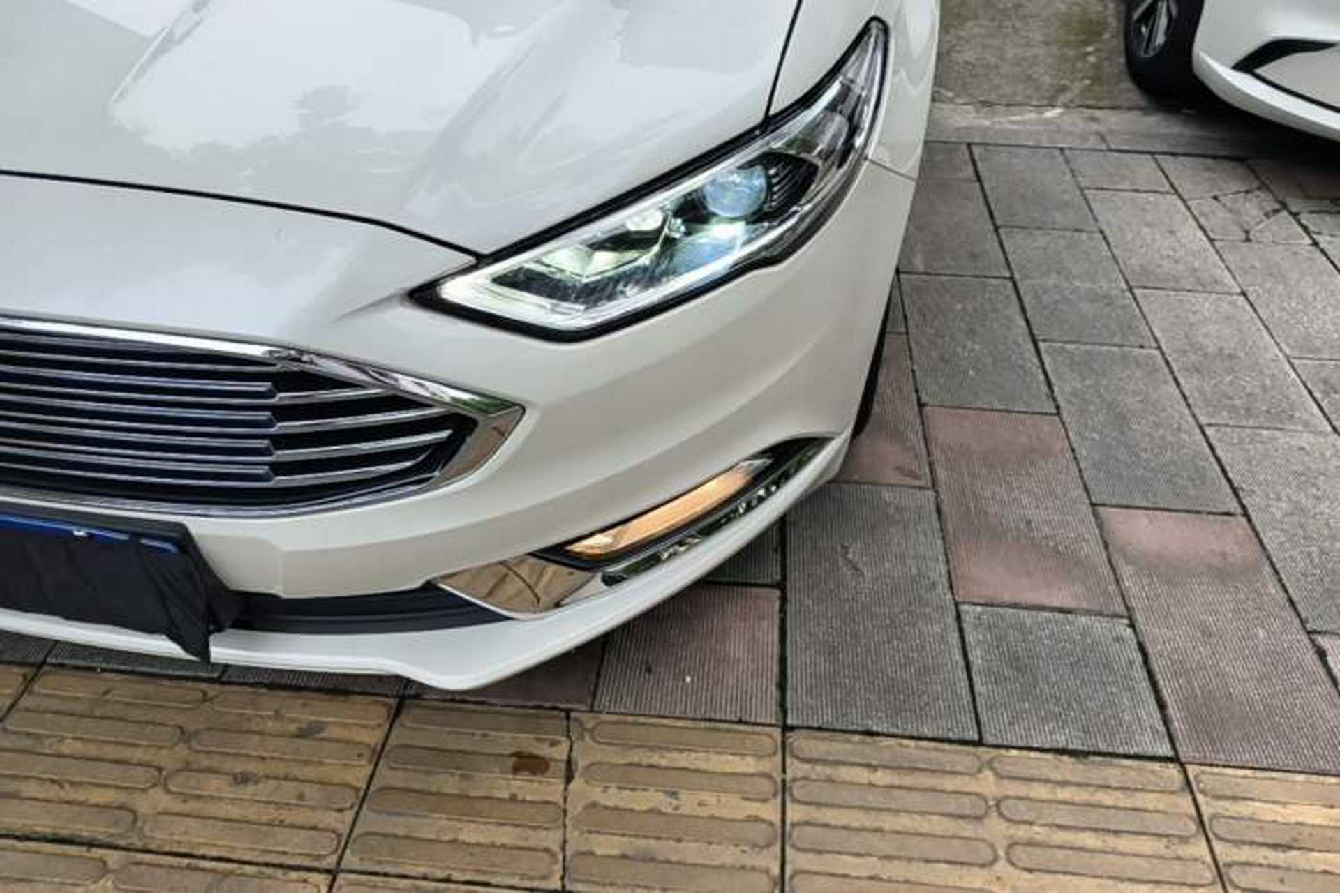 Used Ford Mondeo 2017 EcoBoost 200 Stylish Model Left Front Headlight