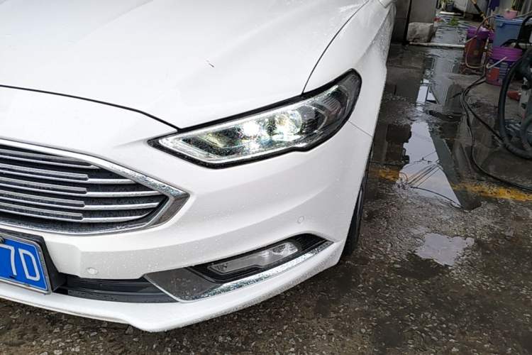 Used Ford Mondeo 2017 EcoBoost 245 Luxury Sport Model Left Front Headlight