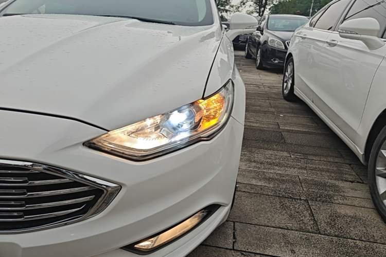 Used Ford Mondeo 2017 EcoBoost 180 Stylish Model Left Front Headlight