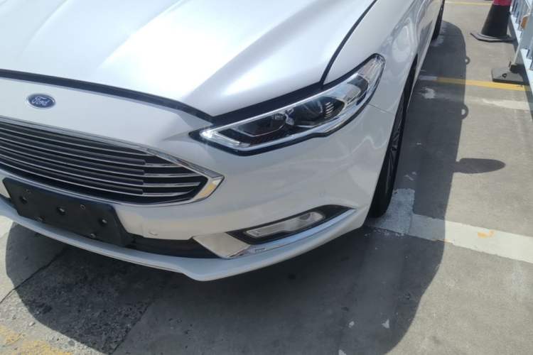 Used Ford Mondeo 2017 EcoBoost 180 Luxury Model Left Front Headlight