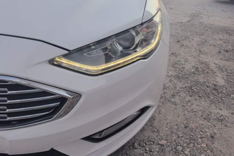 Used Ford Mondeo 2017 Facelifted EcoBoost 180 Fashion Edition Left Front Headlight